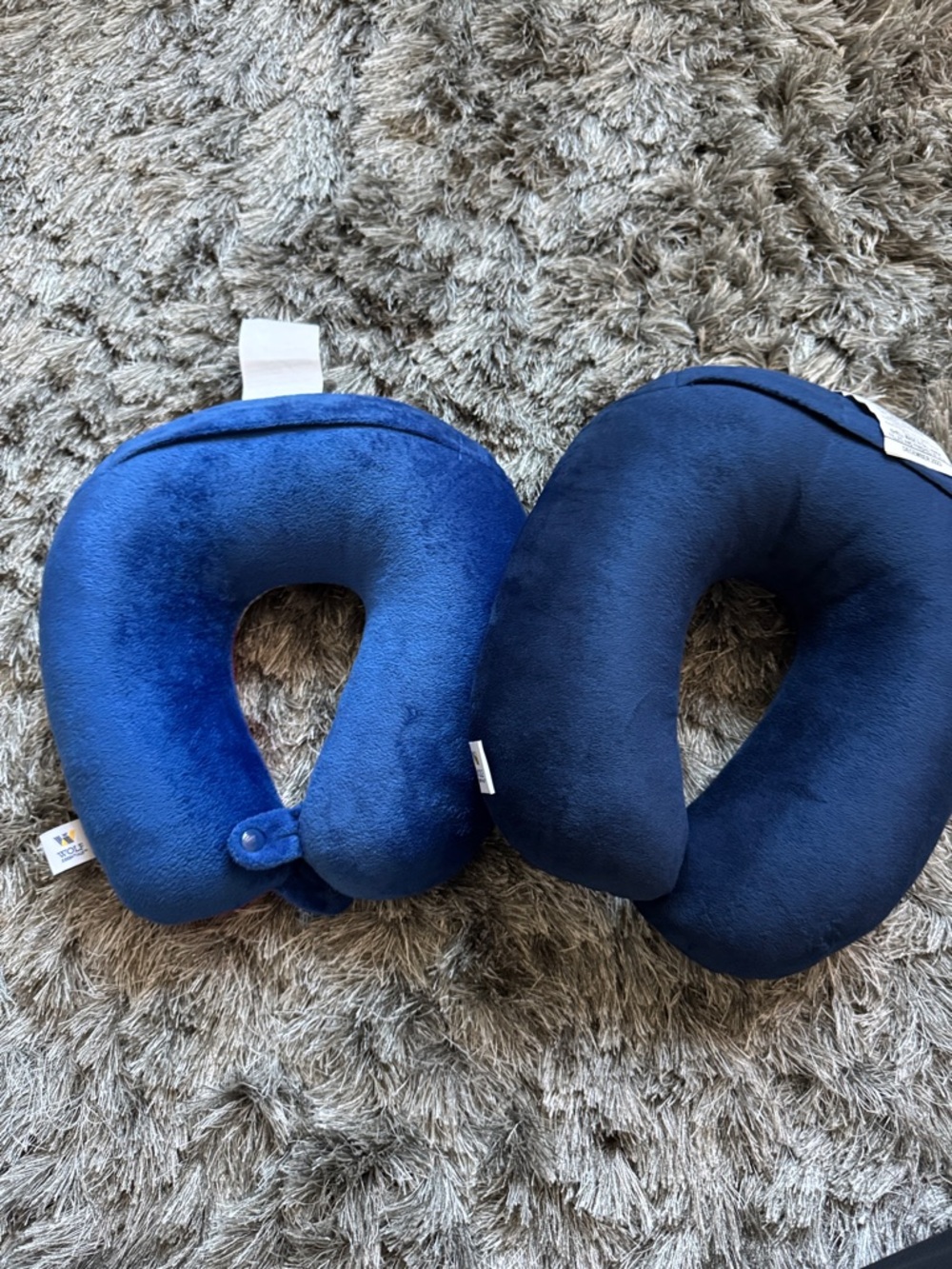 Two Plush Travel Neck Pillow by wolf essentials - Picture 2 of 4